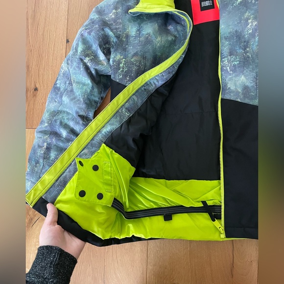 Like New! O’Neill Snowboard/Ski Jacket - Picture 4 of 4